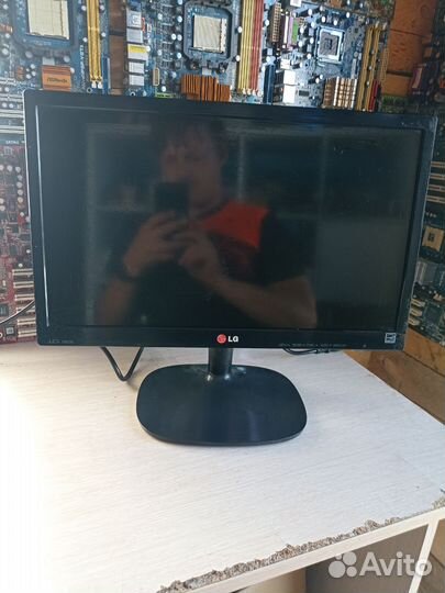 Монитор lg 19m35aa