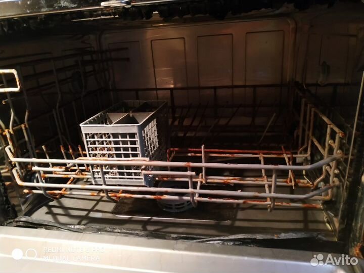 Посудомойка Delonghi