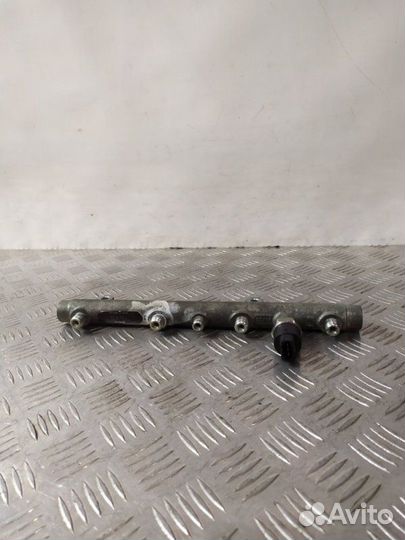 Топливная рампа Renault Megane 1 1.9 F9Q732 2002