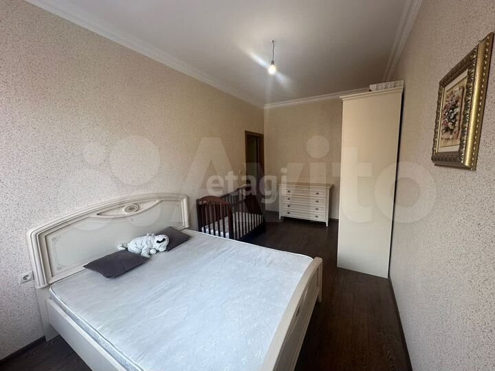 3-к. квартира, 130 м², 4/6 эт.