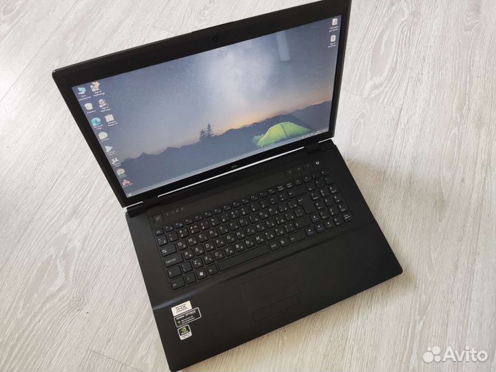 Мощный DNS W170 Core i7/8gb/SSD