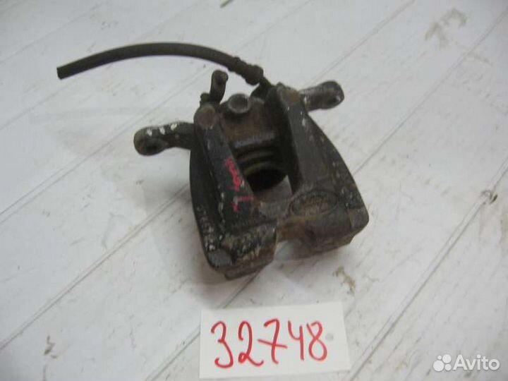 Суппорт задний левый Land Rover Range Rover Sport