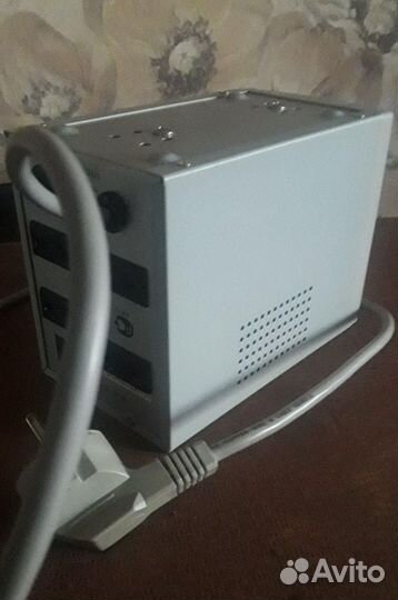 Стабилизатор напряжения