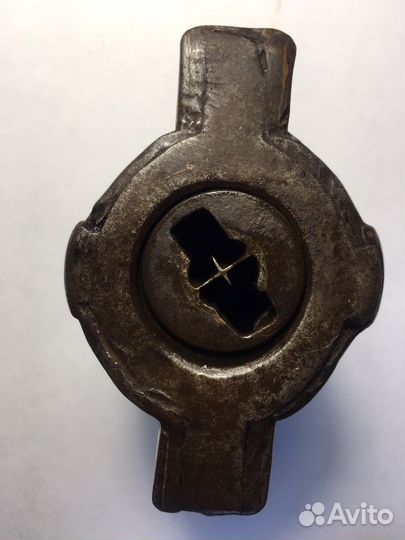 Старинный амбарный замок