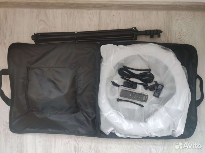 Кольцевая лампа со штативом RL18 45 см