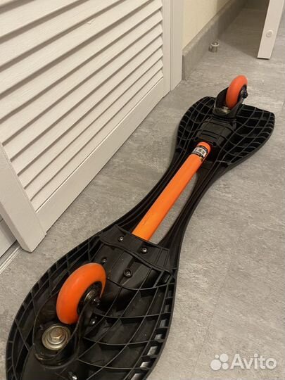 Скейтборд двухколесный