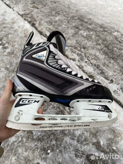 Коньки хоккейные размер 41