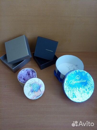 Коробки картонные с окошком