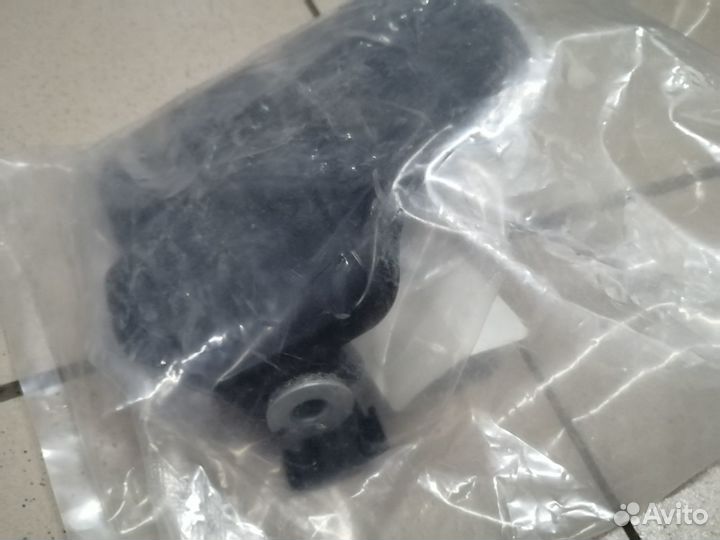 Кожух защитный привода Хендай I40, Церато. Новый