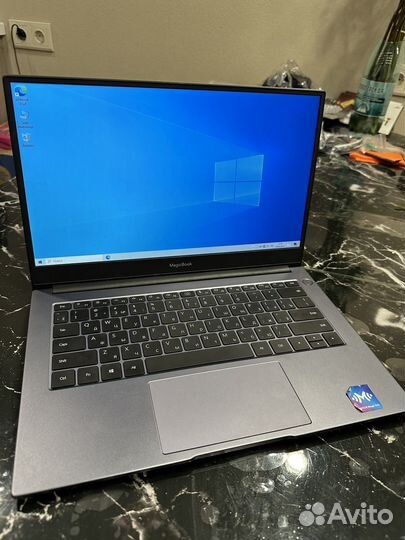 Идеальный Honor MagicBook 14 Ryzen 5/8/256/14