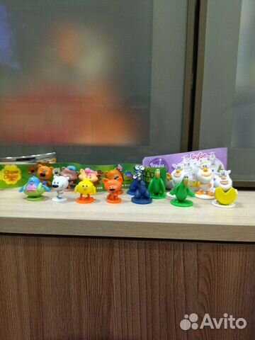 Игрушки из сюрпризов наборами и единички