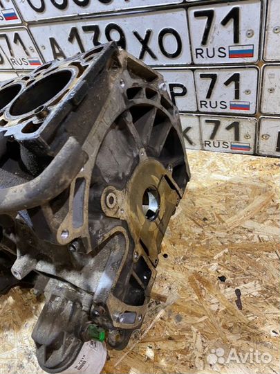 Блок цилиндров Ford Mondeo 3 2.0 2003