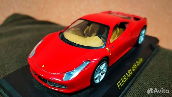 Модельки Burago Ferrari