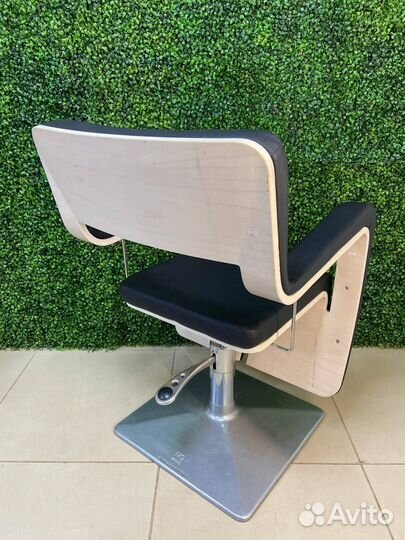 Эксклюзивное парикмахерское кресло