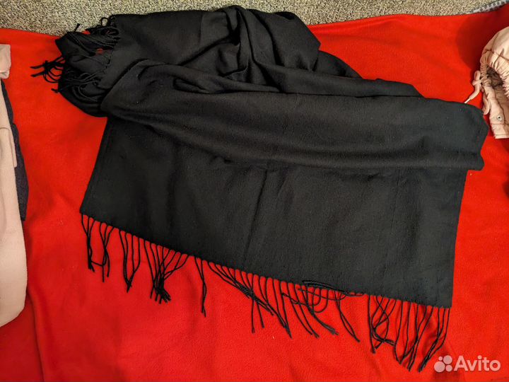 Черный женский шарф
