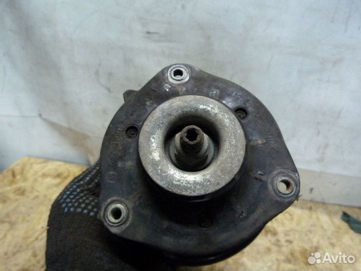 Амортизатор передний правый Skoda Octavia (A5 1Z)