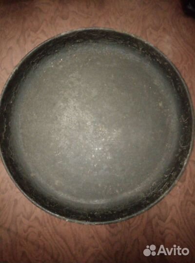 Сковорода чугунная. Таз эмаль