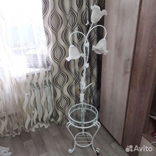 Торшер напольный