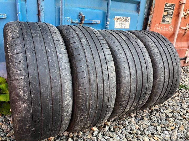 Michelin Pilot Super Sport 255/45 R19 и 285/40 R19
