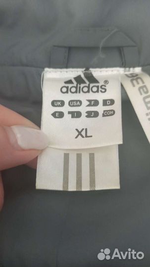 Костюм спортивный