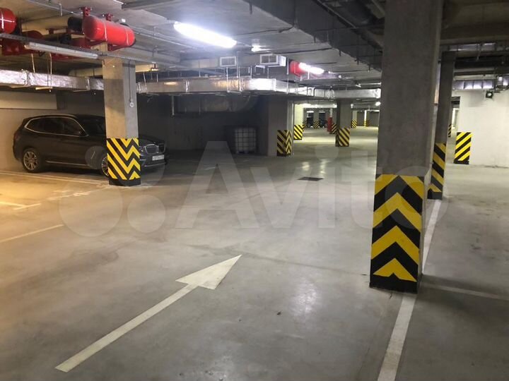 Машиноместо, 14 м²