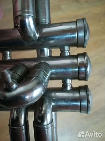 Музыкальный духовой инструмент труба СССР