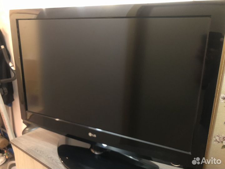 Телевизор LG 37 дюймов модель 37LG3000-ZA