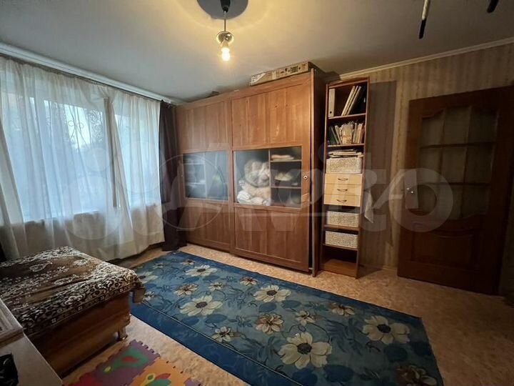 3-к. квартира, 93 м², 1/10 эт.