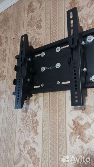 Кронштейн для телевизора на стену