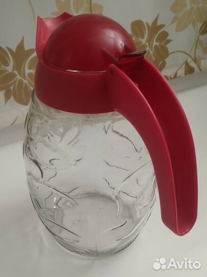 Графин / кувшин стеклянный с крышкой