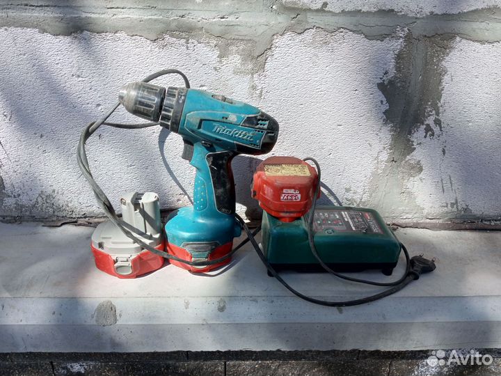 Шуруповерт makita