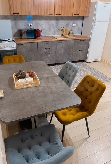 2-к. квартира, 56 м², 1/4 эт.