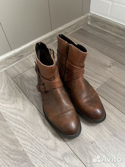 Ботинки женские