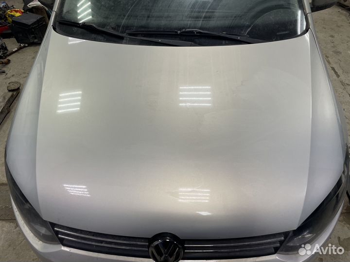 Капот Volkswagen Polo Sedan до Рест