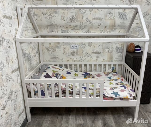 Детская кровать домик