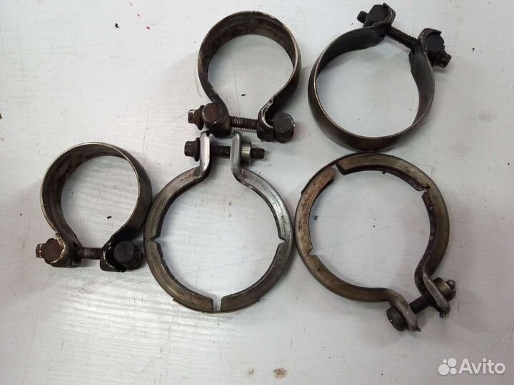 Хомут глушителя Mercedes W251 R350