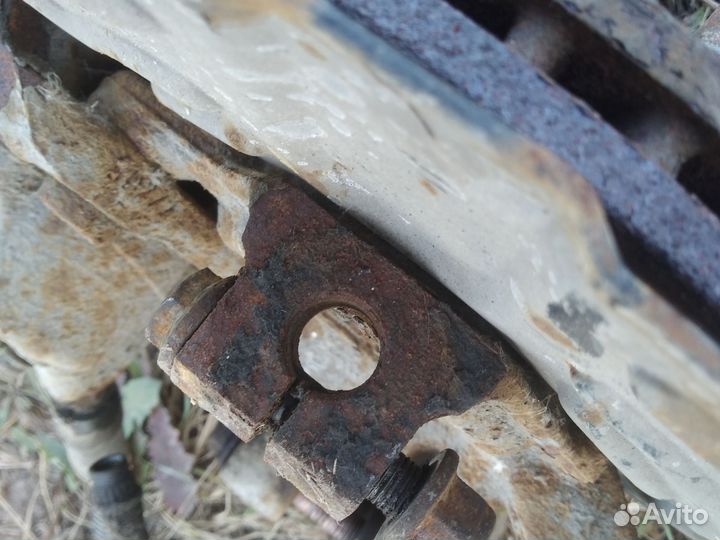 Поворотный кулак Renault Megan Renault Symbol