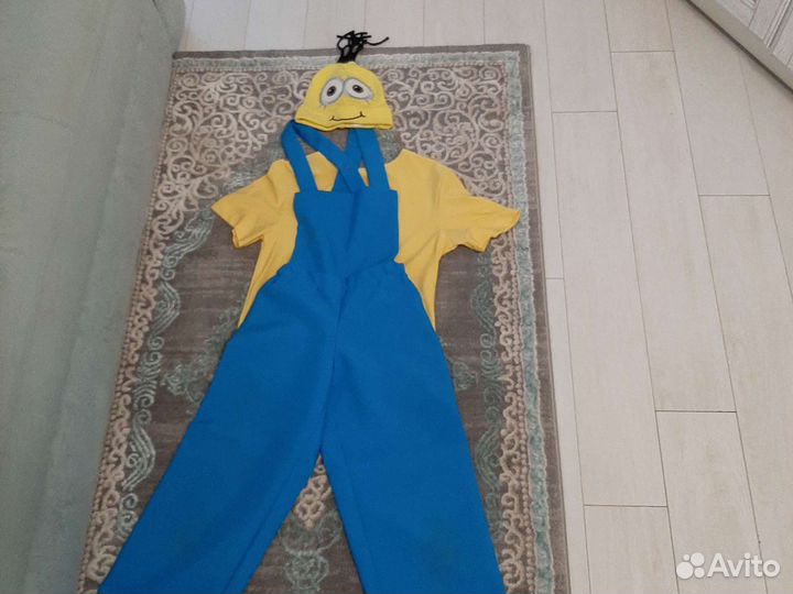 Костюм миньона яркий на 6-7лет