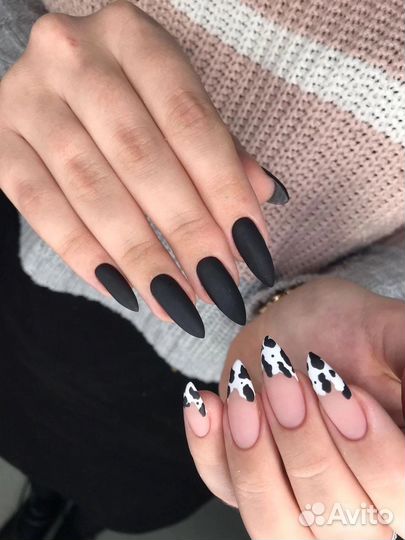 Модель на маникюр
