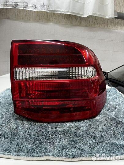 Фонарь задний правый porsche cayenne 2008 г