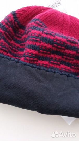 Шапка для мальчика 52-54,54-56см новая