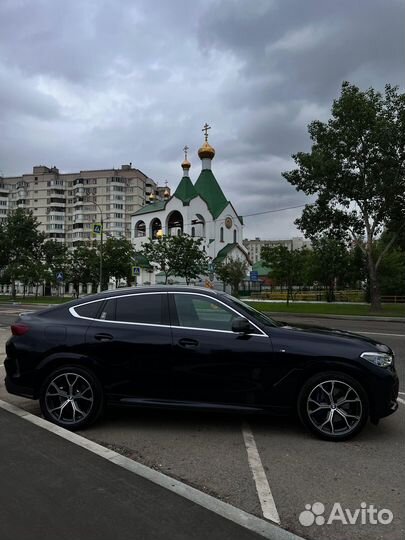 BMW X6 3.0 AT, 2022, 10 000 км