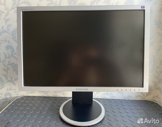 Монитор Samsung 205bw '20