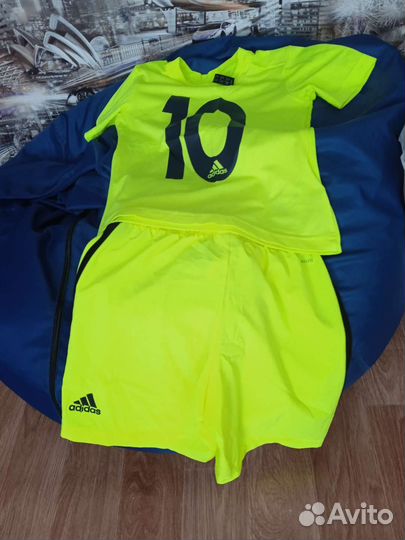 Футбольная форма