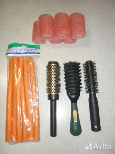 Бигуди и расческа