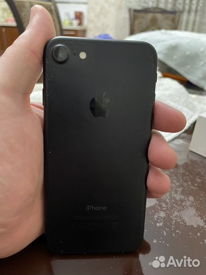 iPhone 7, 32 ГБ