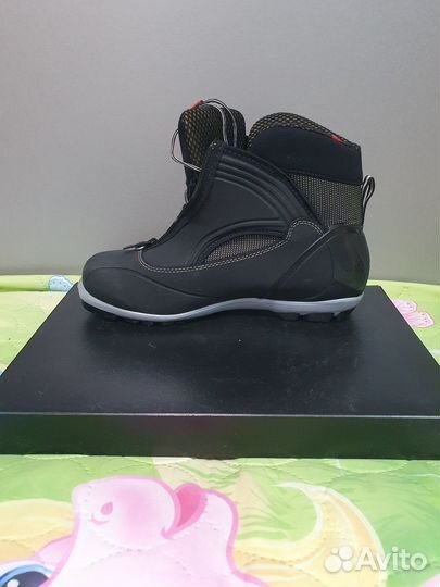 Лыжные ботинки Rossignol. 42.5