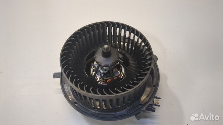 Двигатель отопителя Volkswagen Taos, 2023