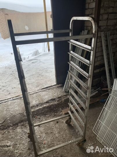 Тележка-шпилька на 9 уровней