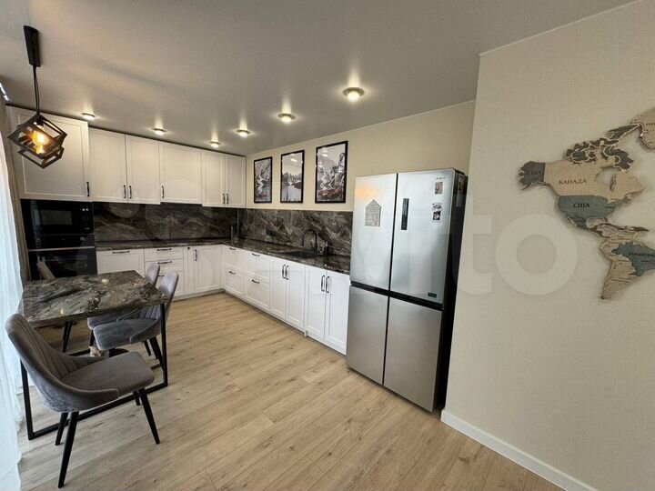 3-к. квартира, 82,4 м², 9/12 эт.